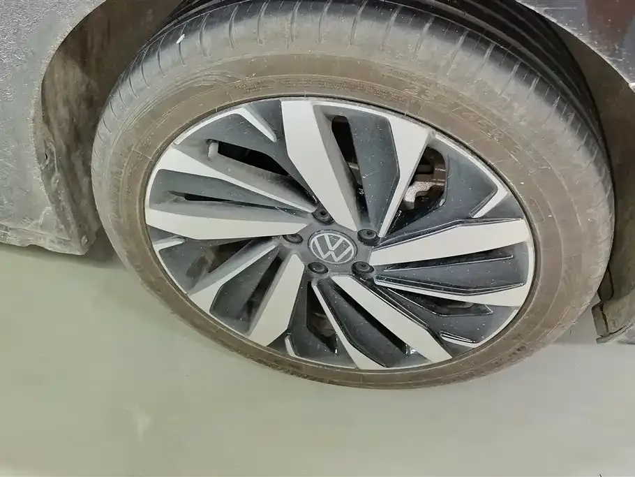 Volkswagen Passat — фото 4