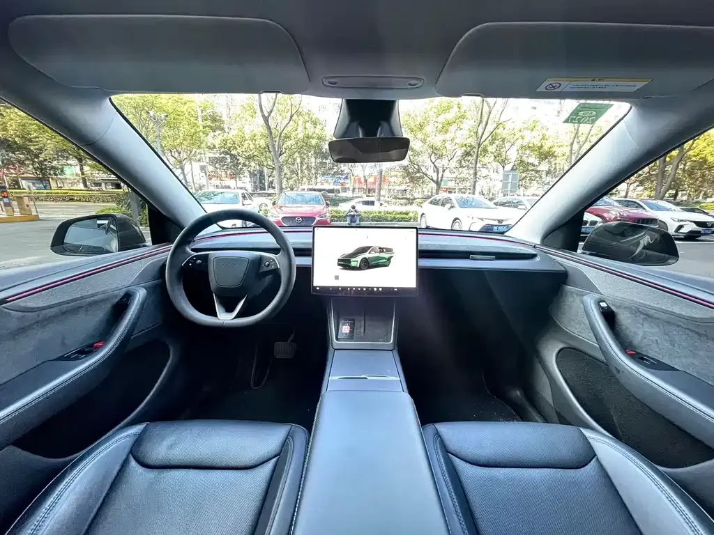 Tesla Model Y — фото 2