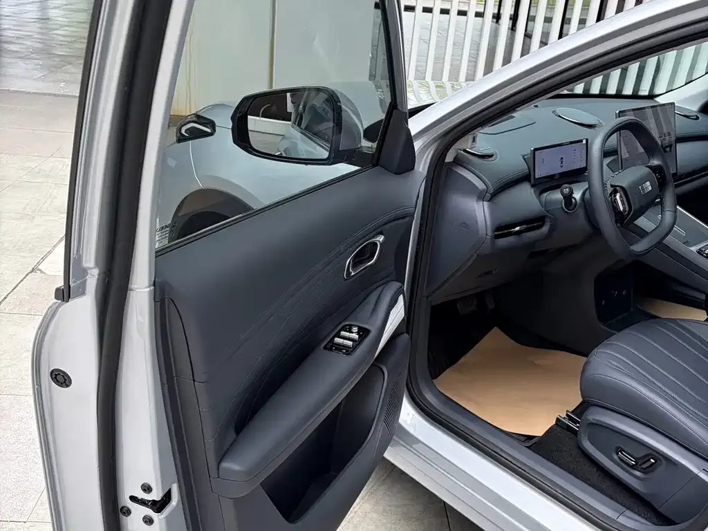 Geely Galaxy Xingjian 7 — фото 10