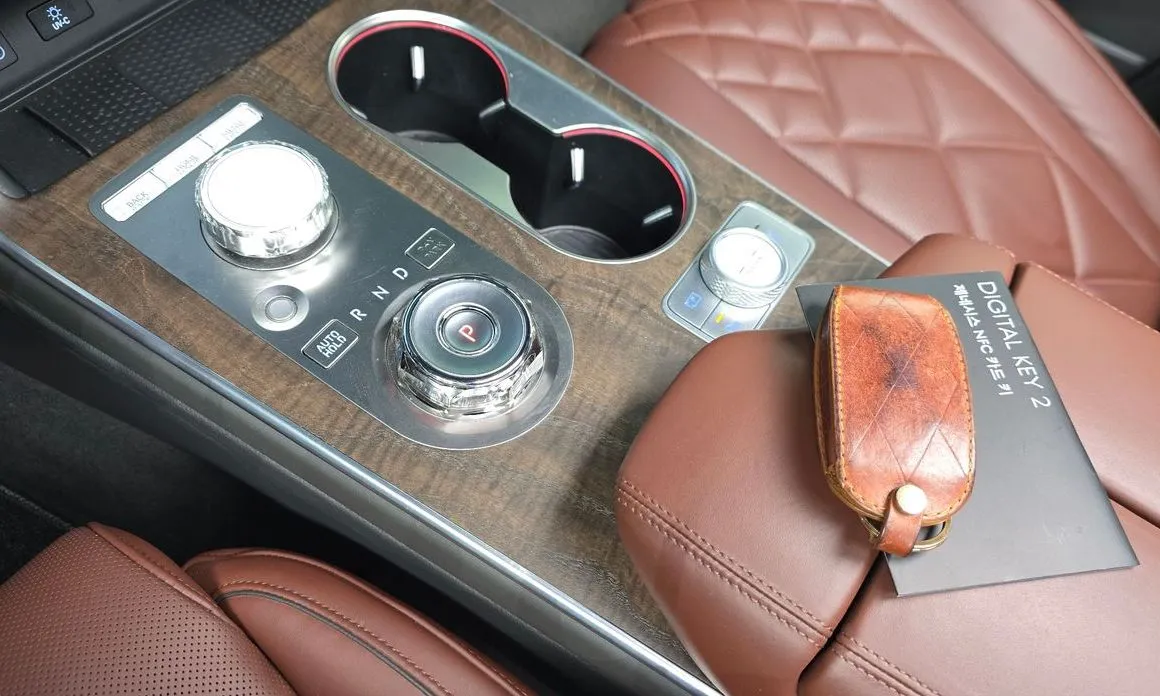 Genesis GV80 — фото 10