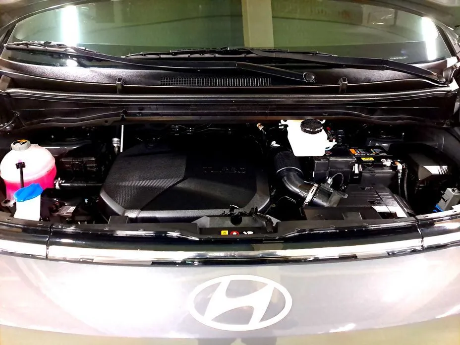 Hyundai Staria — фото 2