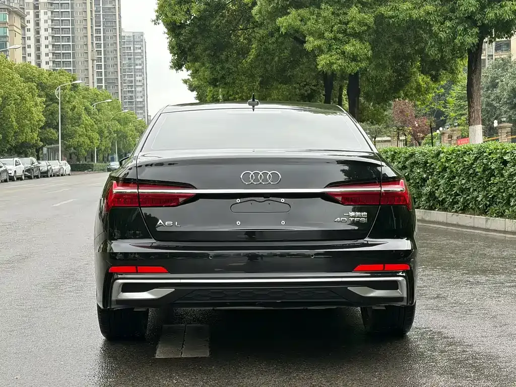 Audi A6L — фото 7