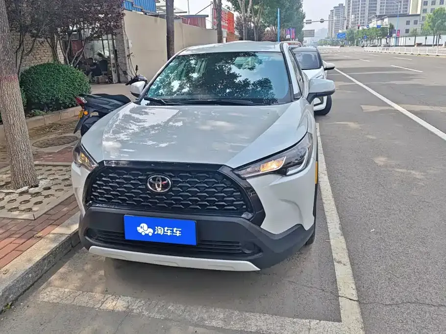 Toyota Corolla Cross — фото 10