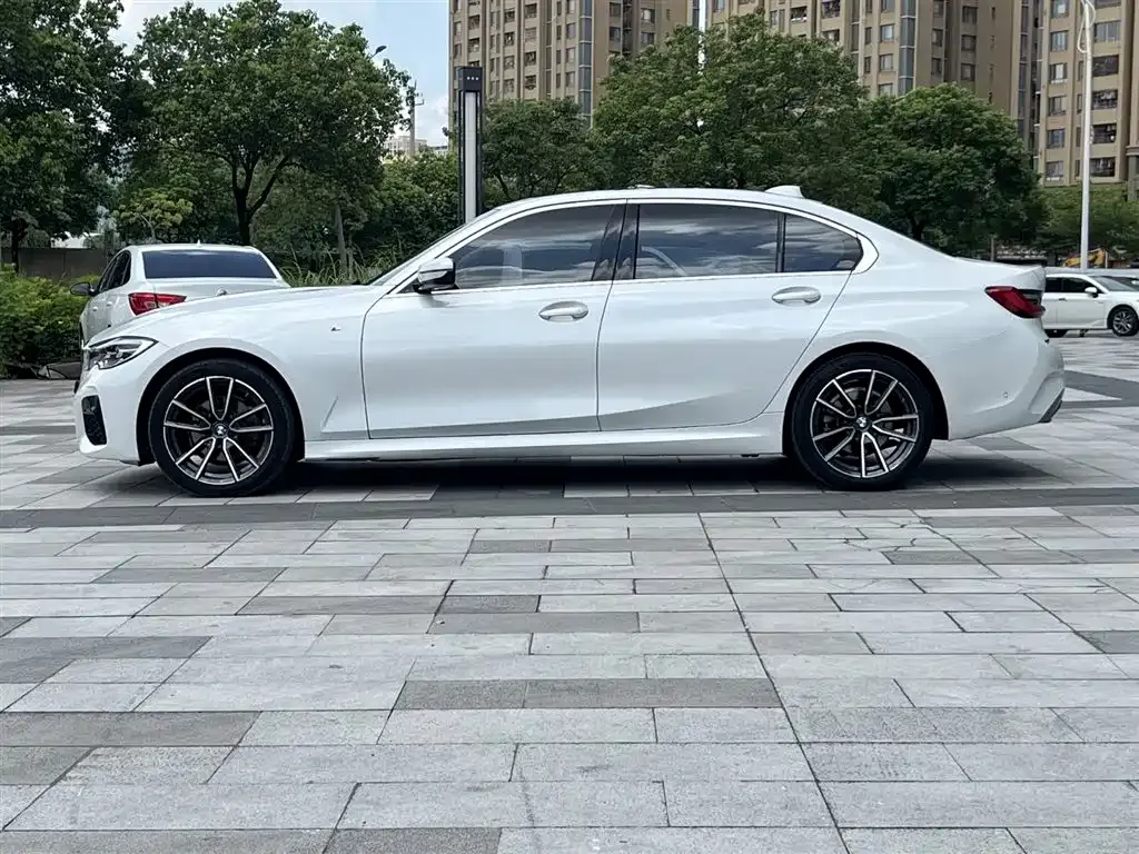 BMW 3 Series — фото 10