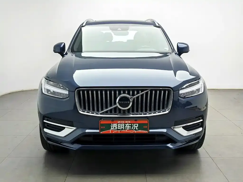 Volvo XC90 — фото 5