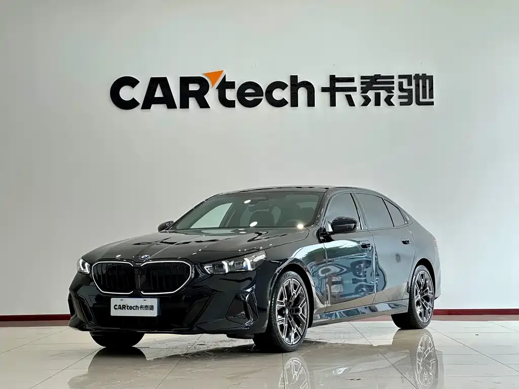 BMW 5 Series 530Li Premium M Sport 1