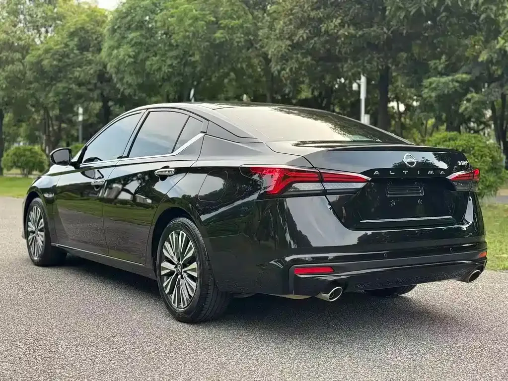 Nissan Teana — фото 7