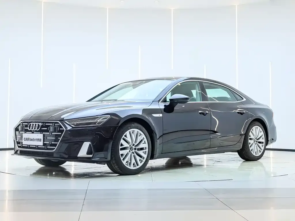 Audi A7L — фото 1