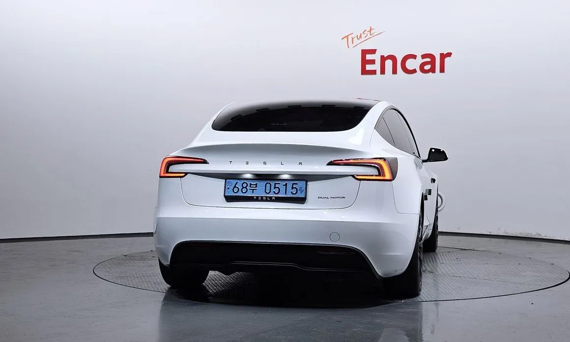 Tesla Model 3 — фото 4