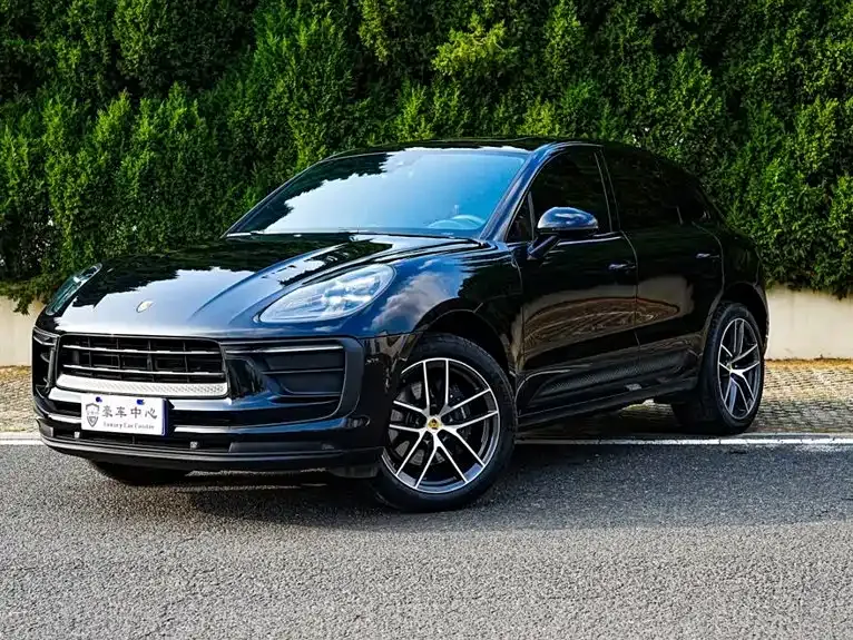 Porsche Macan — фото 1
