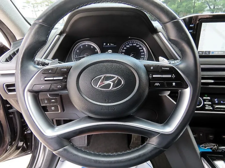 Hyundai Sonata 2023 из KR, фото 6