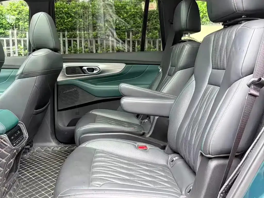 GAC Motor Trumpchi GS8 — фото 4