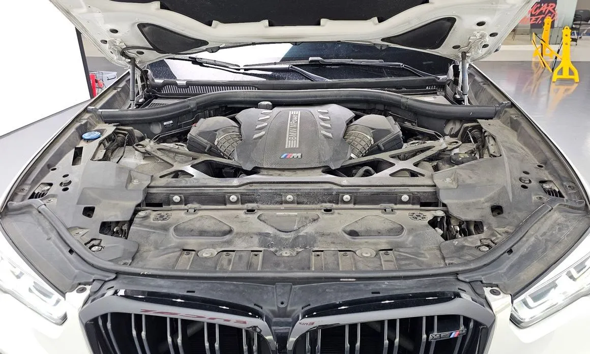 BMW X5M 2021 из KR, фото 8