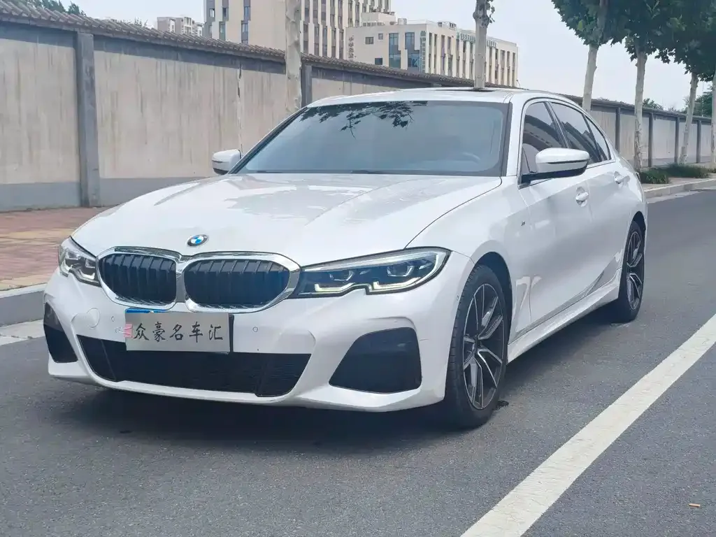 BMW 3 Series — фото 1