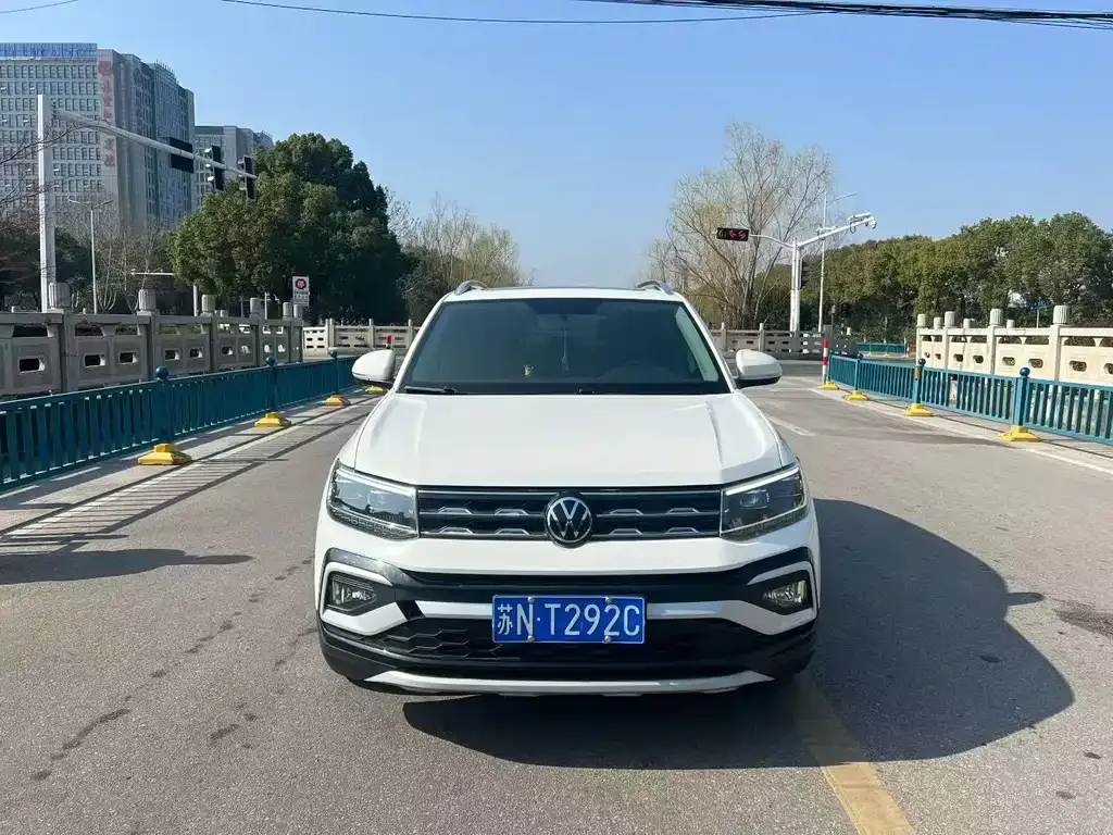 Volkswagen T-Cross — фото 9