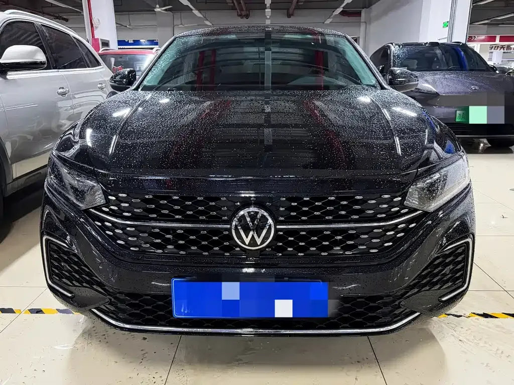 Volkswagen Passat — фото 7