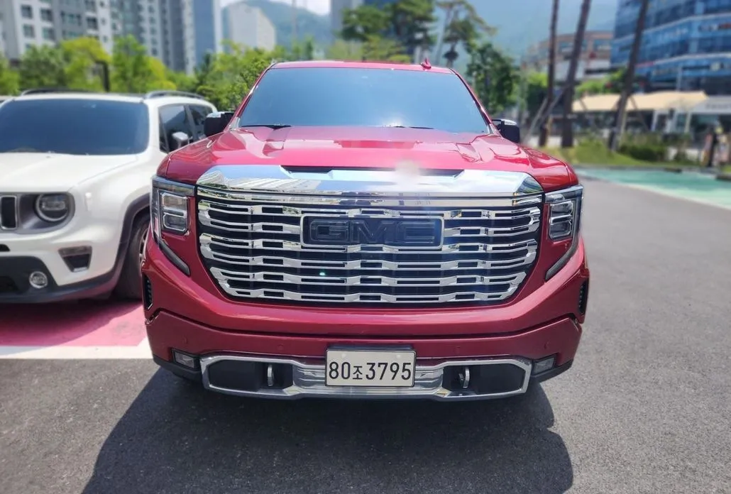 GMC Sierra — фото 1