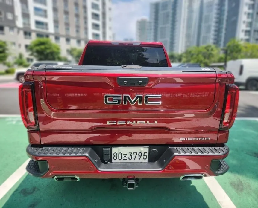 GMC Sierra — фото 10