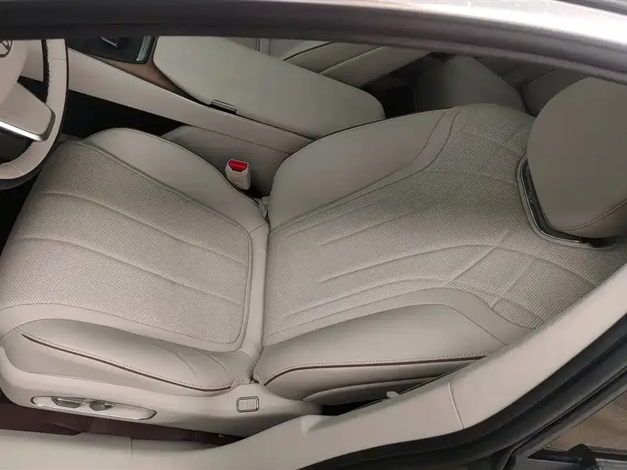 Toyota Platinum 7 2026 из CN, фото 10