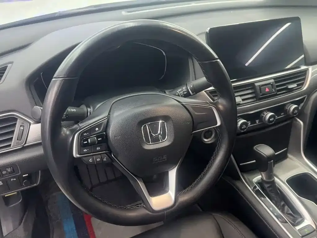 Honda Accord — фото 3