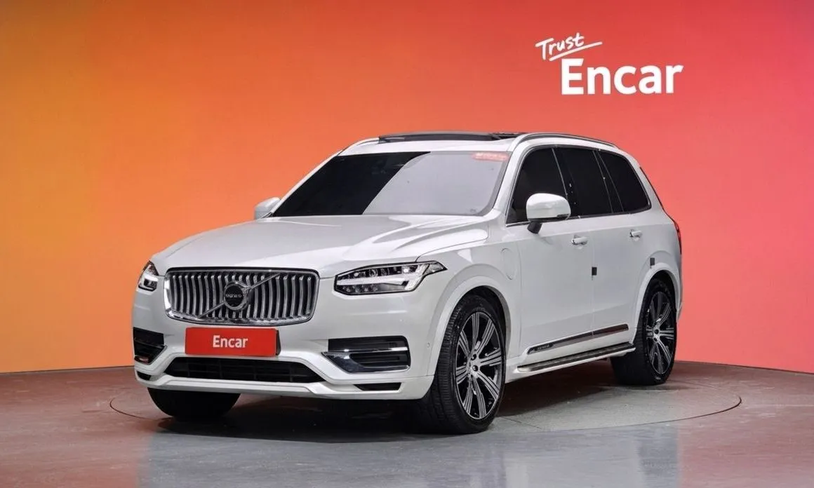 Volvo XC90 — фото 1