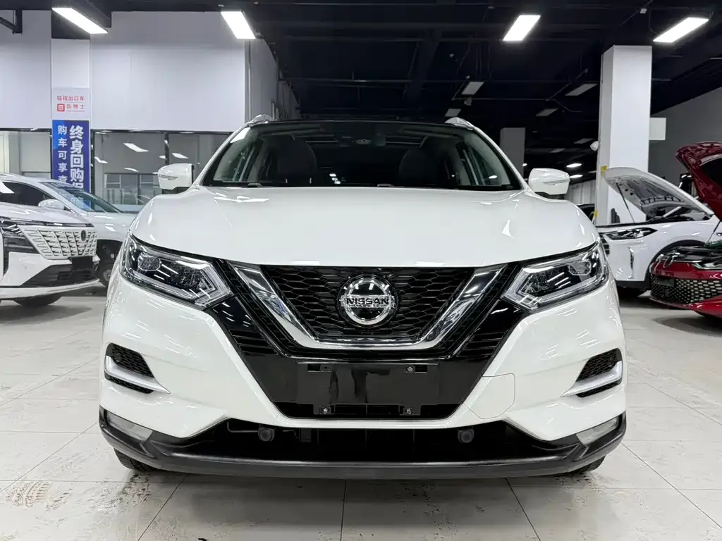 Nissan Qashqai — фото 4