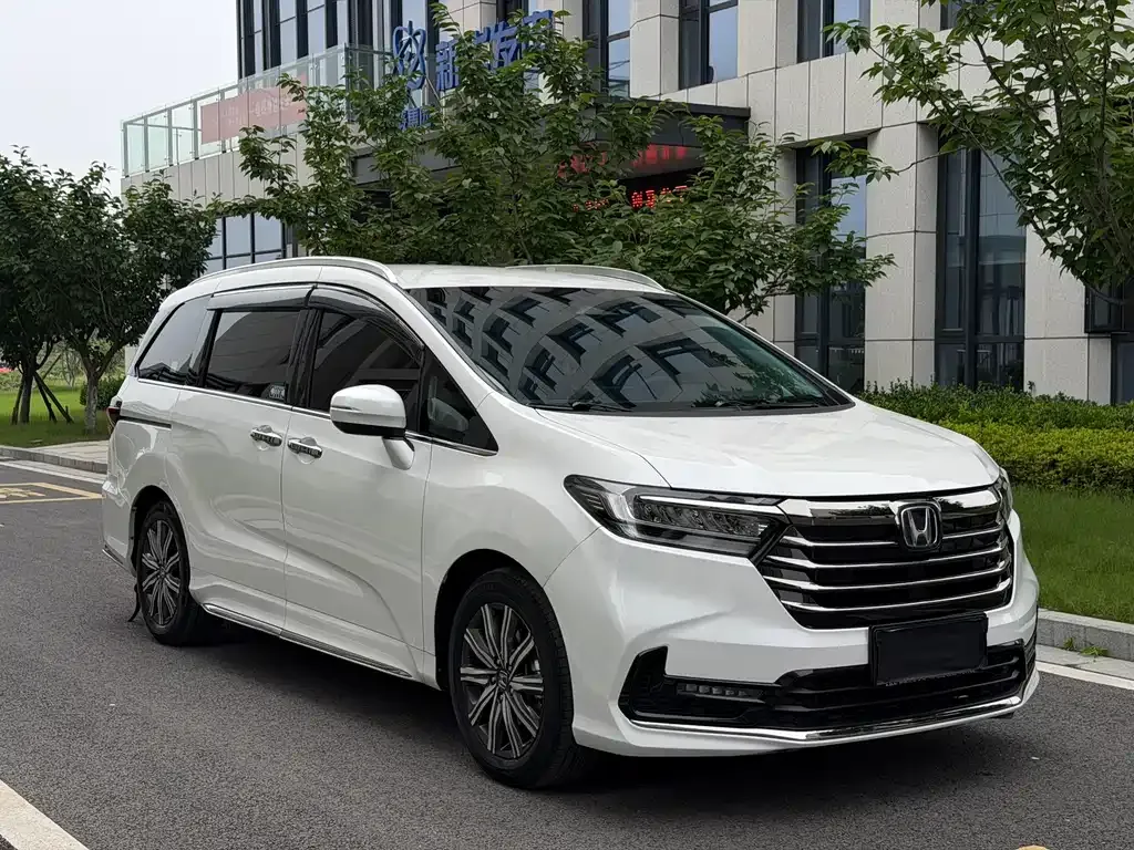 Honda Odyssey 2024 из CN, фото 10