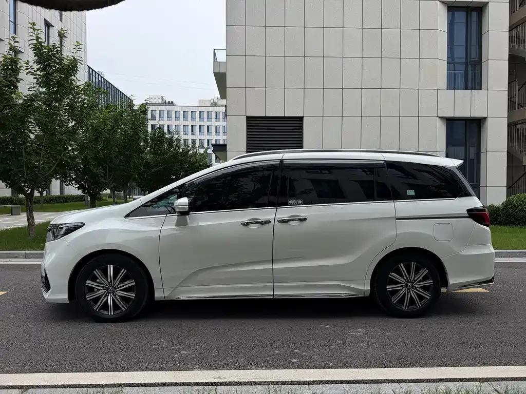 Honda Odyssey 2024 из CN, фото 6