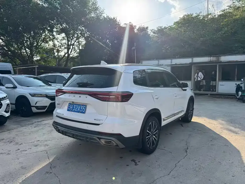 Chery Tiggo 8 PRO — фото 2