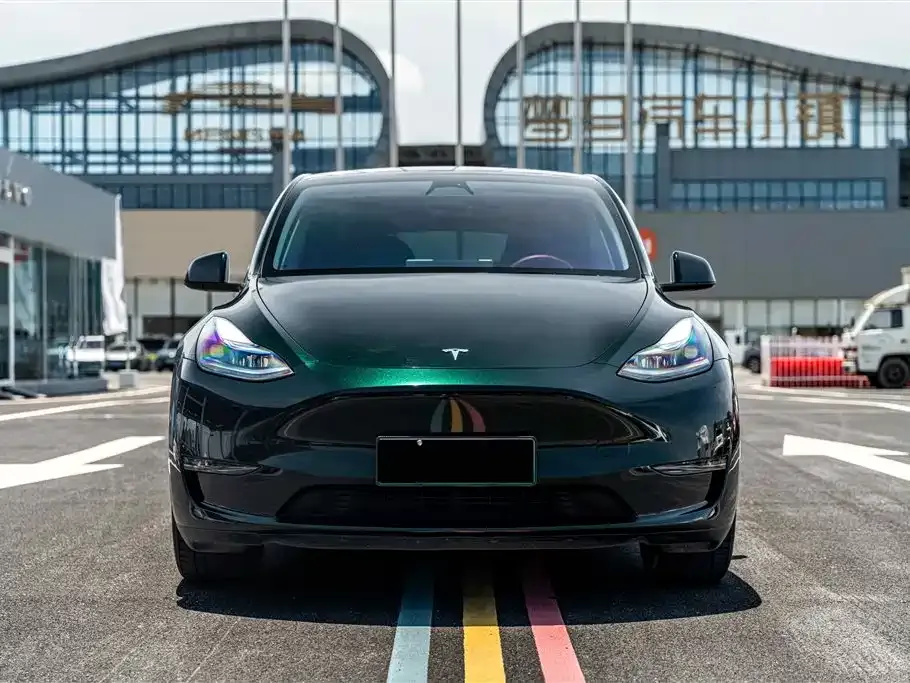 Tesla Model Y — фото 4