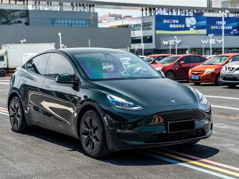 Tesla Model Y — фото 5
