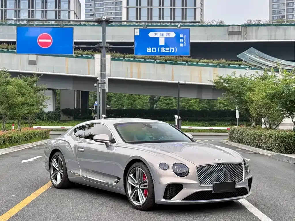 Bentley Continental — фото 7