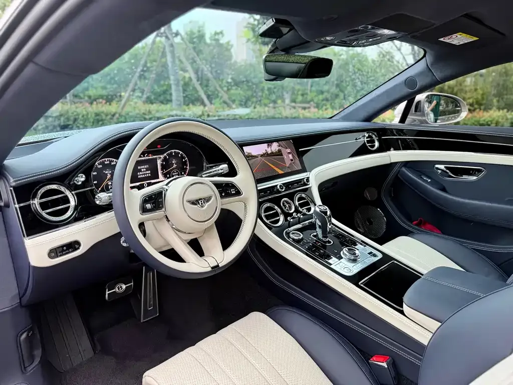 Bentley Continental — фото 4