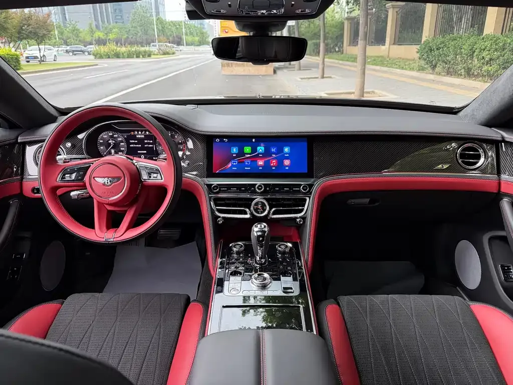 Bentley Flying Spur — фото 4