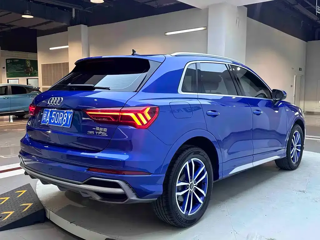 Audi Q3 — фото 9