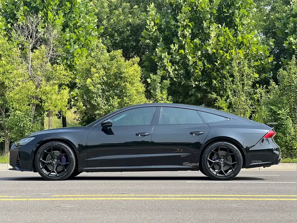 Audi A7 — фото 10