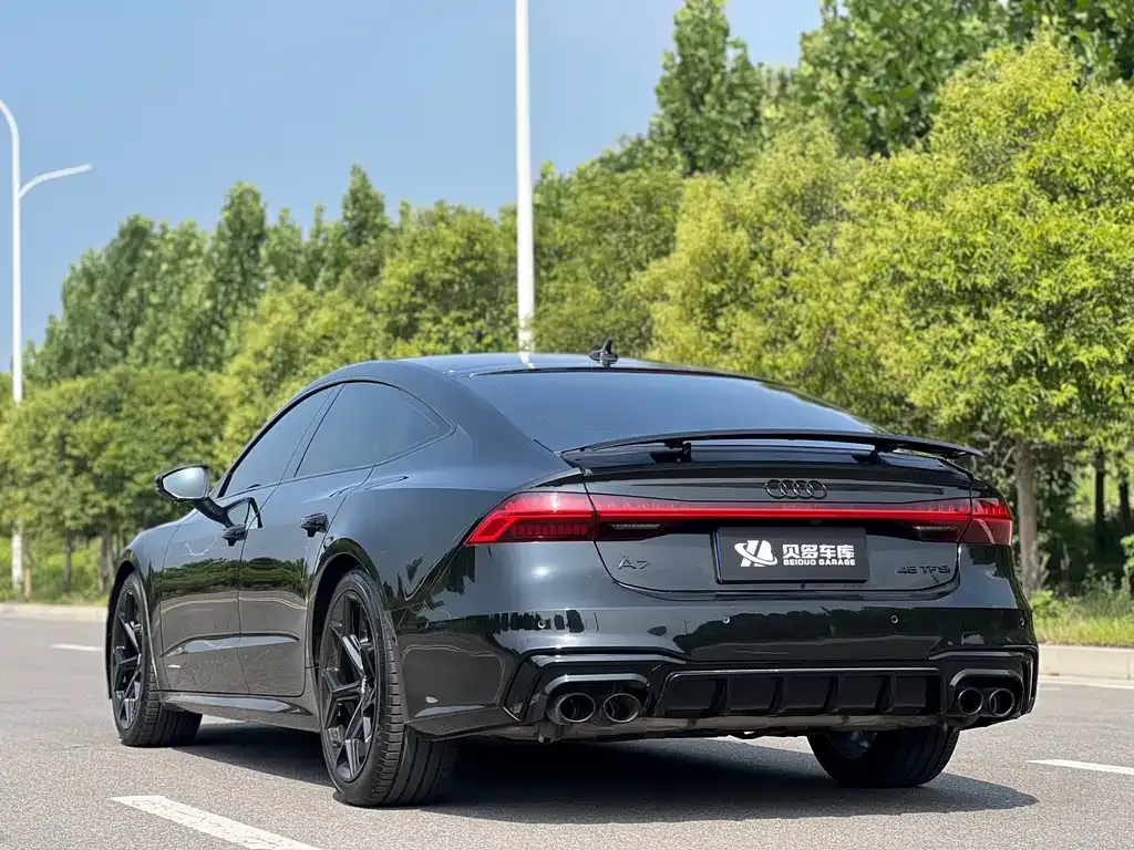 Audi A7 — фото 8
