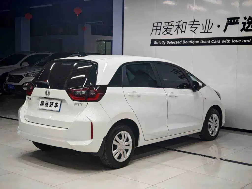 Honda Fit — фото 4