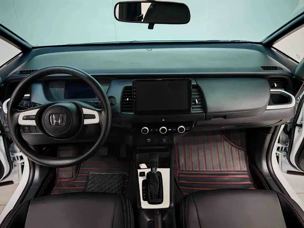 Honda Fit — фото 3
