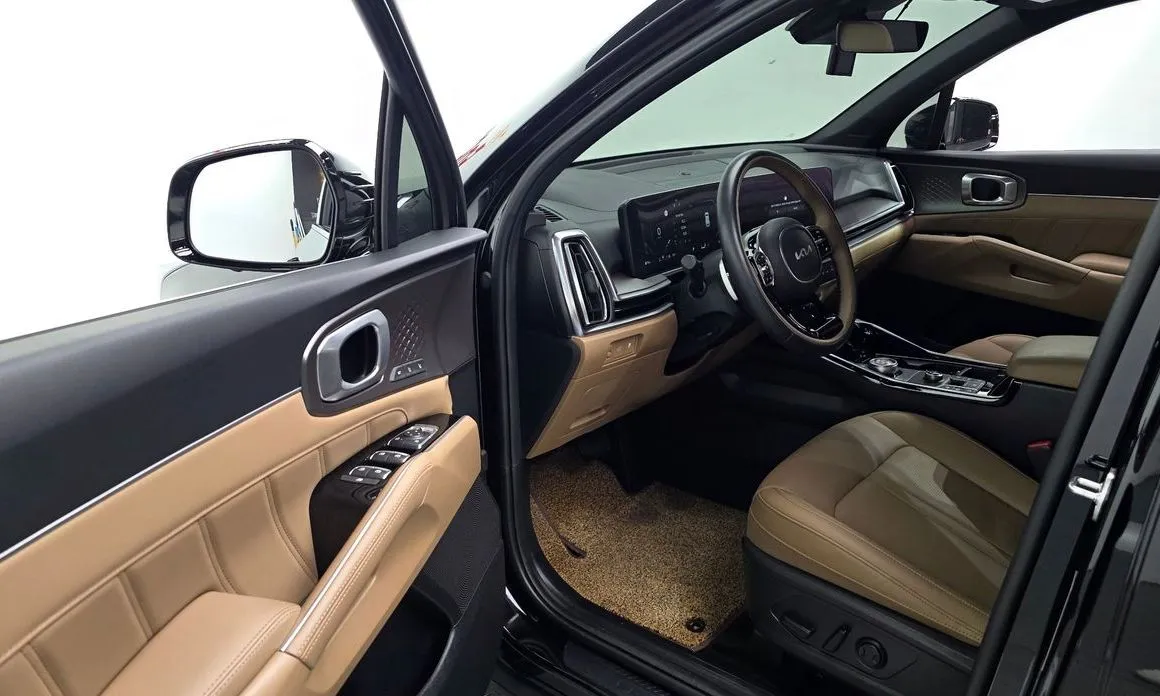 Kia Sorento — фото 10