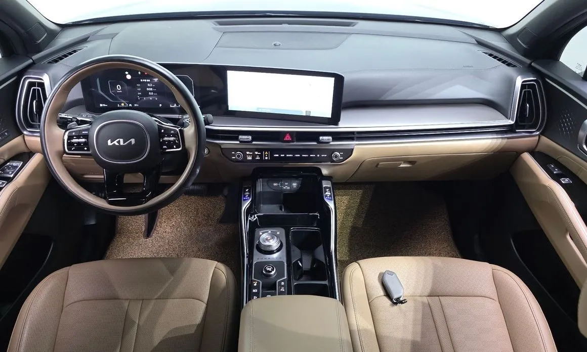 Kia Sorento — фото 9