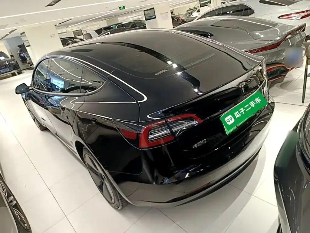 Tesla Model 3 — фото 6