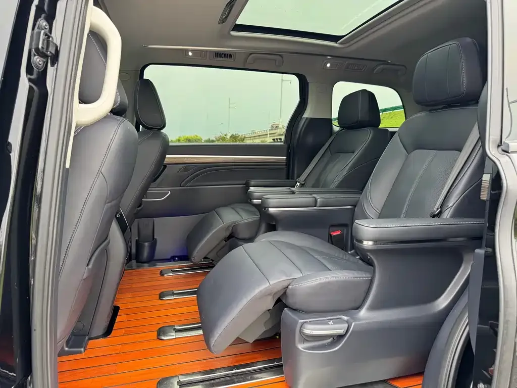 GAC Motor Trumpchi M8 — фото 4