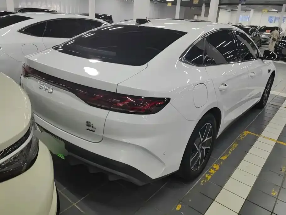 BYD Qin L — фото 7
