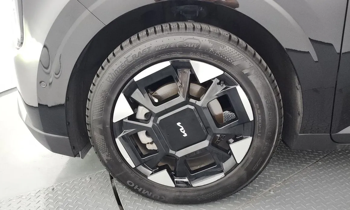 Kia Carnival — фото 10