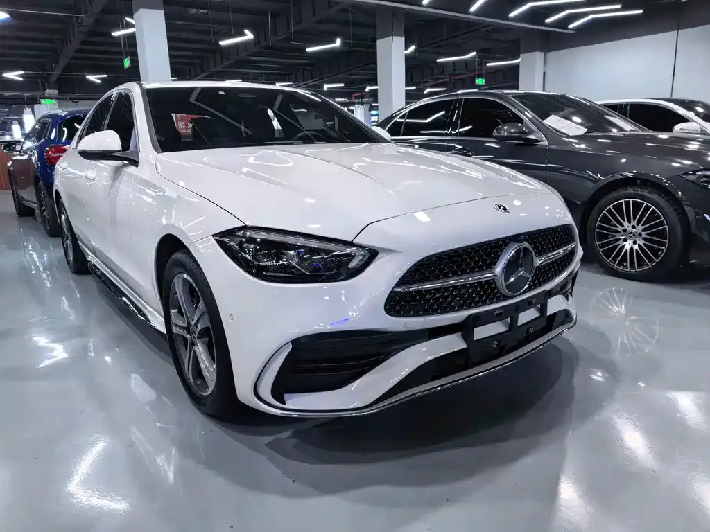 Mercedes-Benz C-Class — фото 10