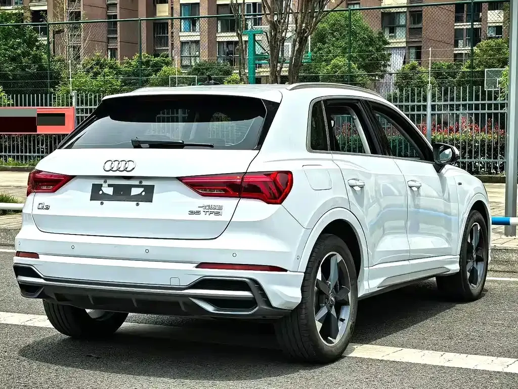 Audi Q3 2021 из CN, фото 9