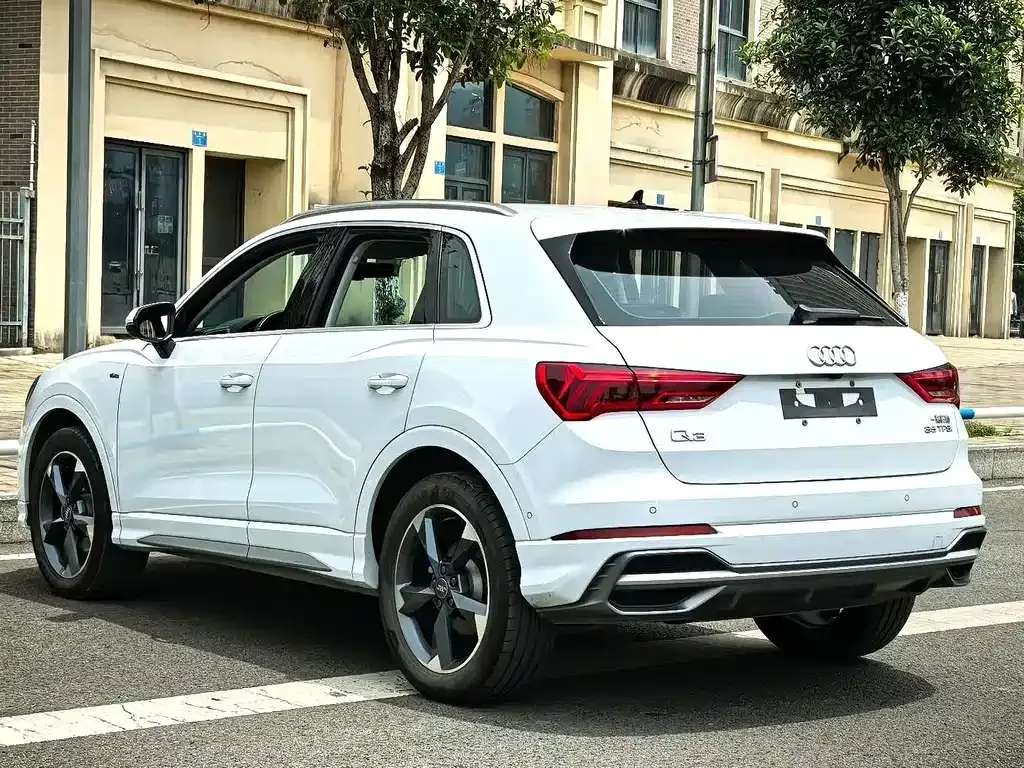 Audi Q3 2021 из CN, фото 5