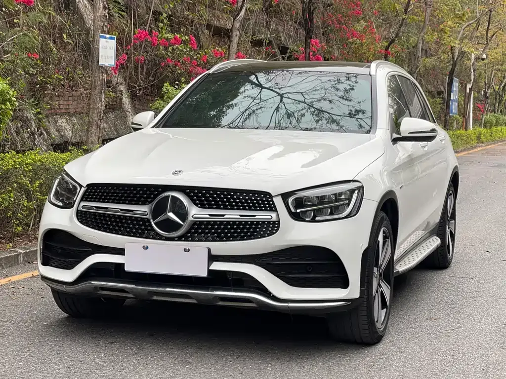 Mercedes-Benz GLC — фото 1