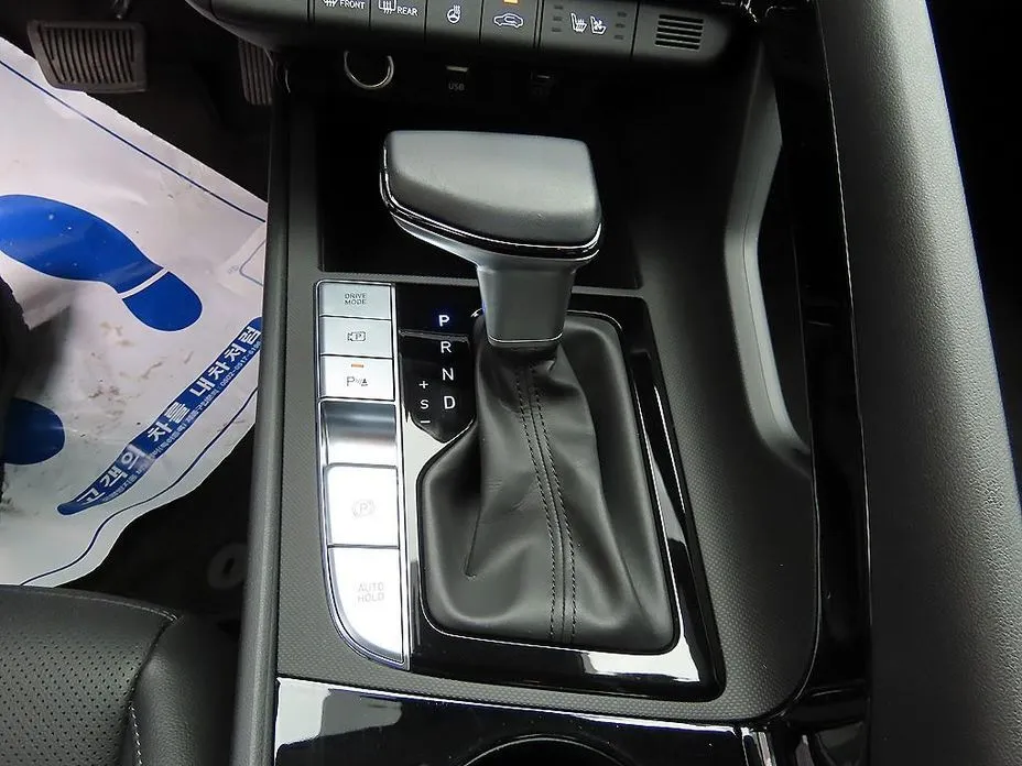 Hyundai AVANTE — фото 3